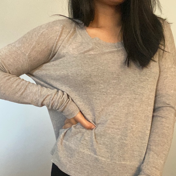 Aritzia - Wilfred Sweater - Picture 2 of 5